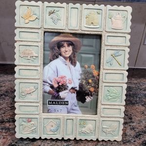 AMOR MALDEN International Hand Painted Floral Picture Frame Flowers 5x7
